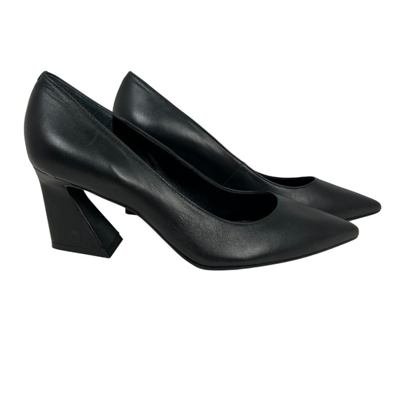 Vince Camuto Hailenda Black Leather Flare Heel Pointed Pump Classic Basic 7.5M - Picture 5 of 9